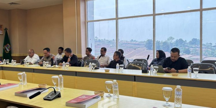 Subsidi Angkutan Massal Tak Lagi Wajib, Pansus IX DPRD KBB Bahas Perubahan Perda Perhubungan