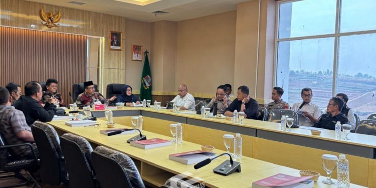 Hari Kedua Pembahasan Raperda Perhubungan, Pansus IX DPRD KBB Serap Masukan Lintas Sektor