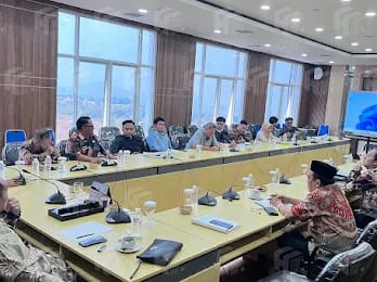 Pansus IX DPRD KBB Tuntaskan Bahas Pasal Per Pasal Raperda Perhubungan