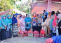 TP PKK dan GOW Bantaeng Salurkan Bantuan untuk Lima KK Korban Kebakaran di Gantarangkeke