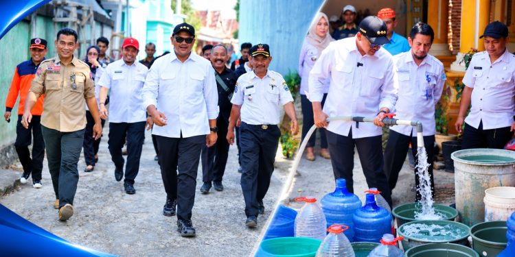 Bupati Bantaeng Kemudikan Sendiri Mobil Tangki, Pimpin Distribusi Air Bersih untuk Warga Terdampak Kekeringan