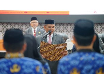 Bupati Bantaeng Lantik Inspektur Baru dan Tenaga Pendidik