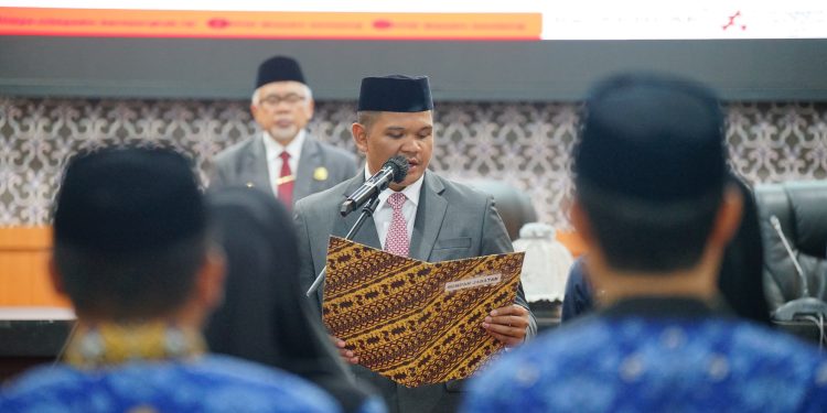 Bupati Bantaeng Lantik Inspektur Baru dan Tenaga Pendidik