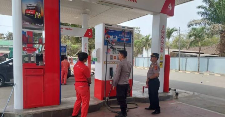 Polsek Wanasalam Cek SPBU Binuangen, Pastikan Stok BBM Aman dan Antrean Kondusif