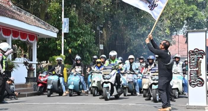 Bumi Yakso Bersecooter, Wabup Trenggalek Ajak Ribuan Scooterist Jelajahi JLS hingga Pantai Prigi 360
