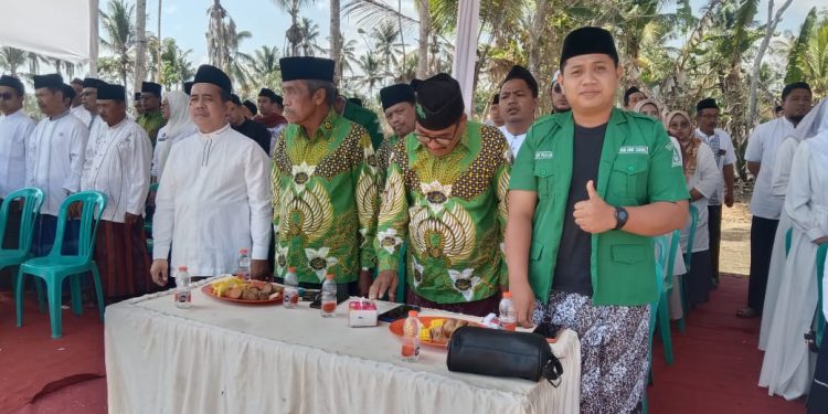 Hadiri Hari Santri Nasional di Bantur, Kades Srigonco Didit Puji Leksono Ajak Santri Berkontribusi untuk Desa