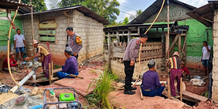 Bhabinkamtibmas Polsek Terbanggi Besar Aktif Sambangi Warga Slusuban, Polisi Hadir Jadi Solusi